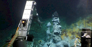为什么深海中的甲烷碳同位素表现与预期如此不同